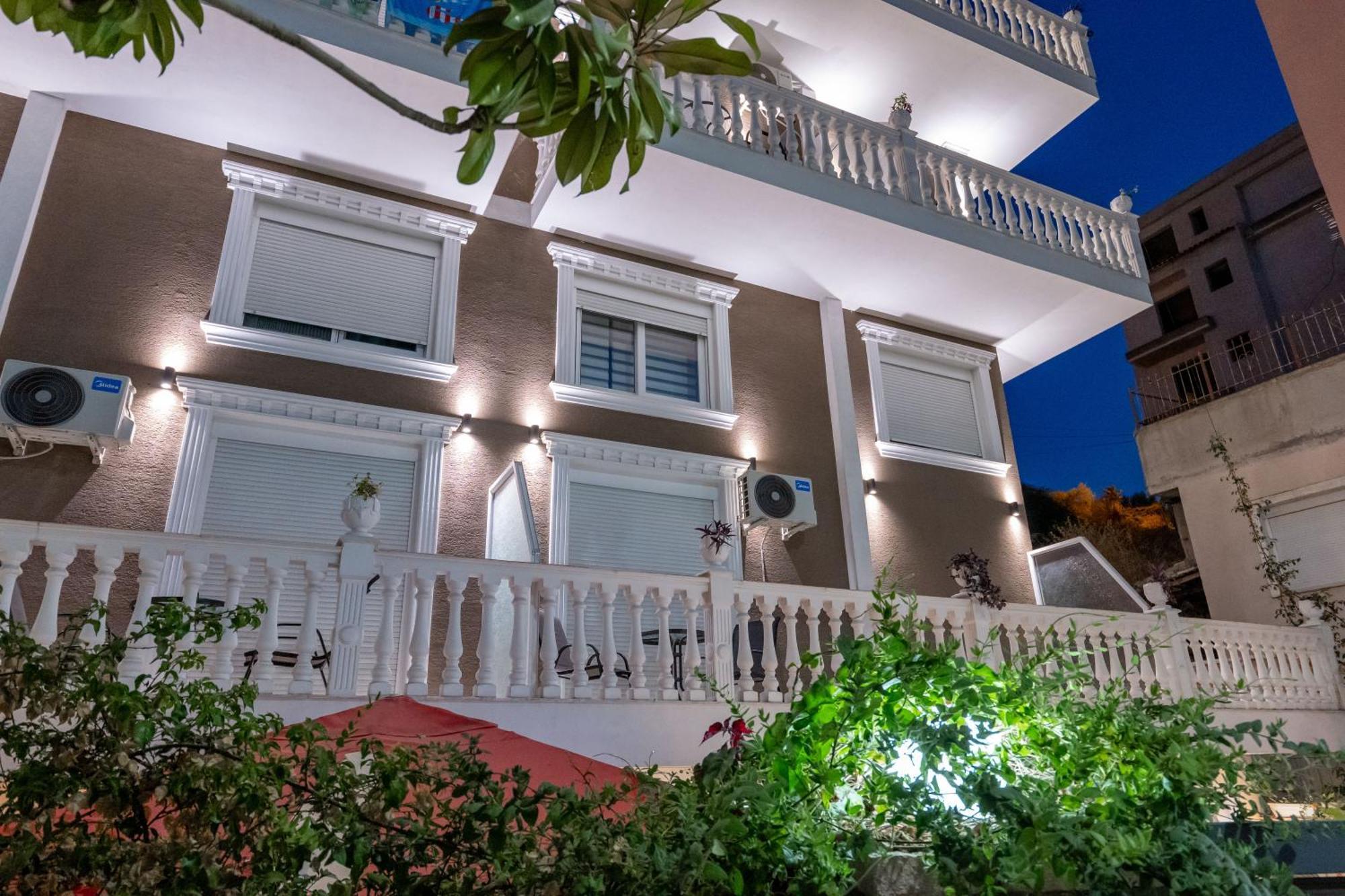 Hotel Elite Sarandë 外观 照片