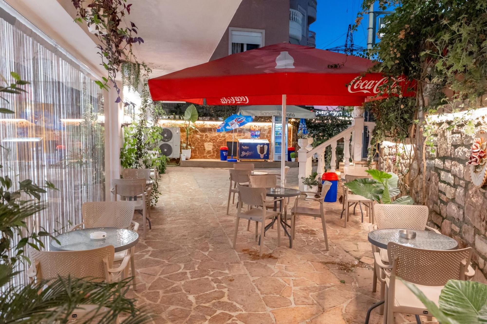 Hotel Elite Sarandë 外观 照片