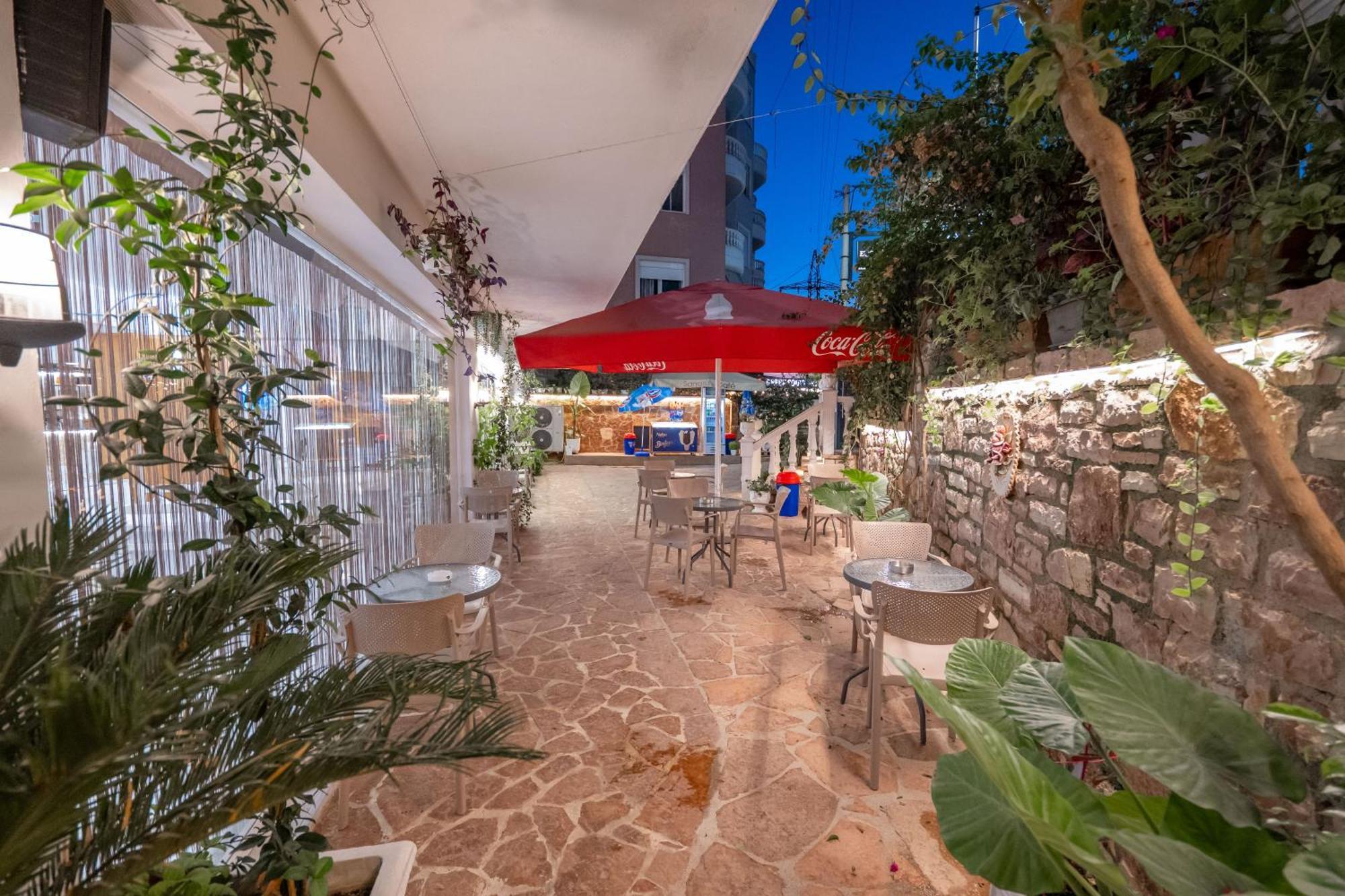 Hotel Elite Sarandë 外观 照片