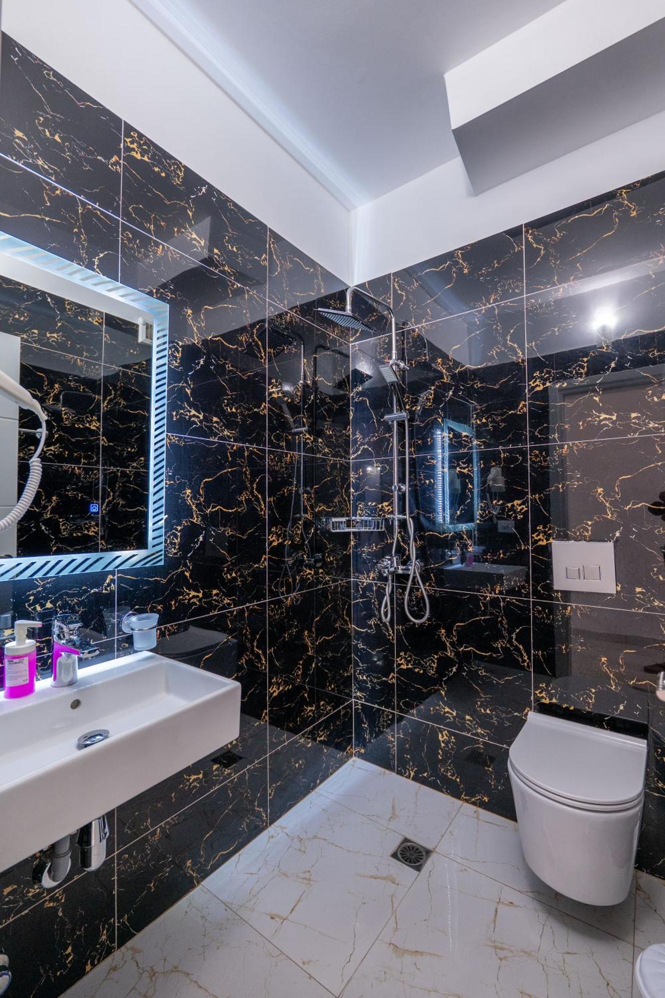 Hotel Elite Sarandë 外观 照片
