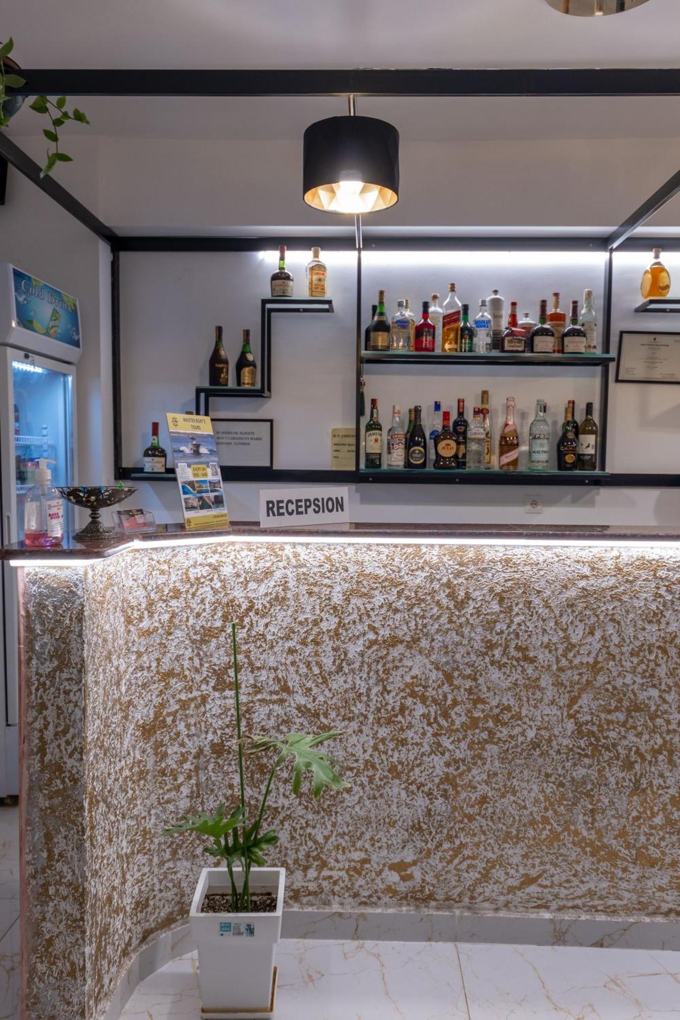 Hotel Elite Sarandë 外观 照片