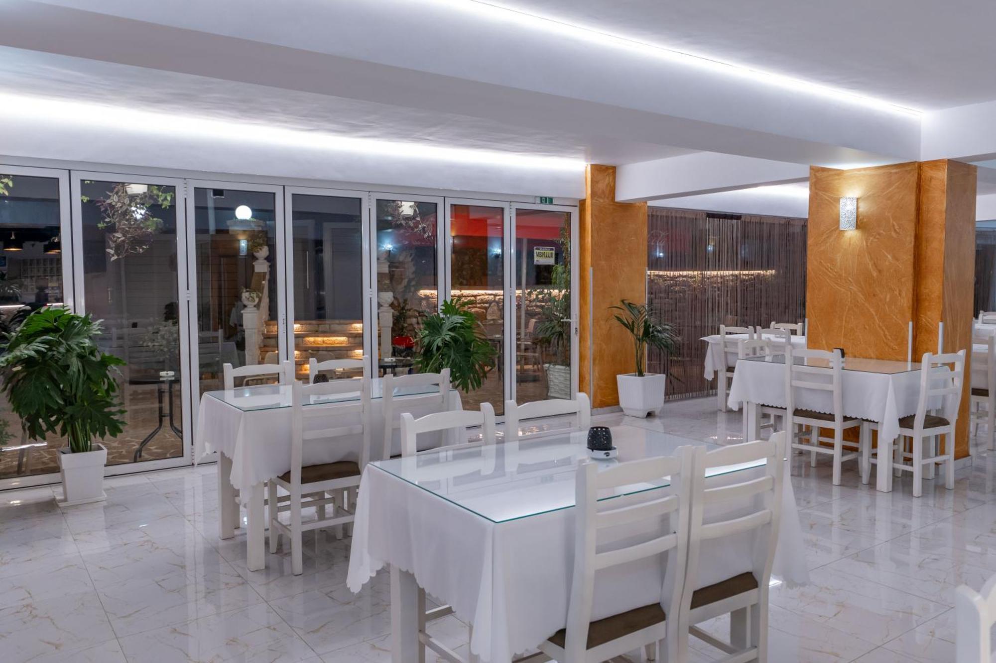 Hotel Elite Sarandë 外观 照片