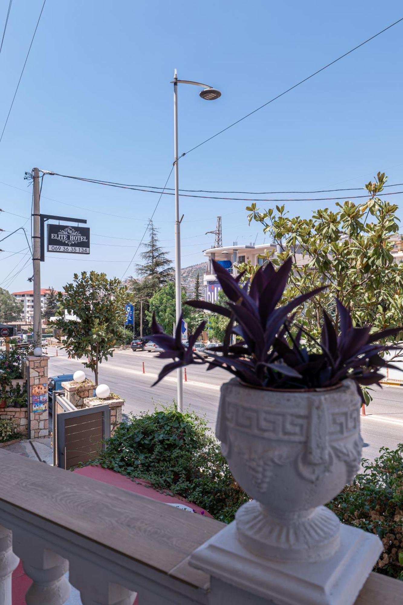Hotel Elite Sarandë 外观 照片