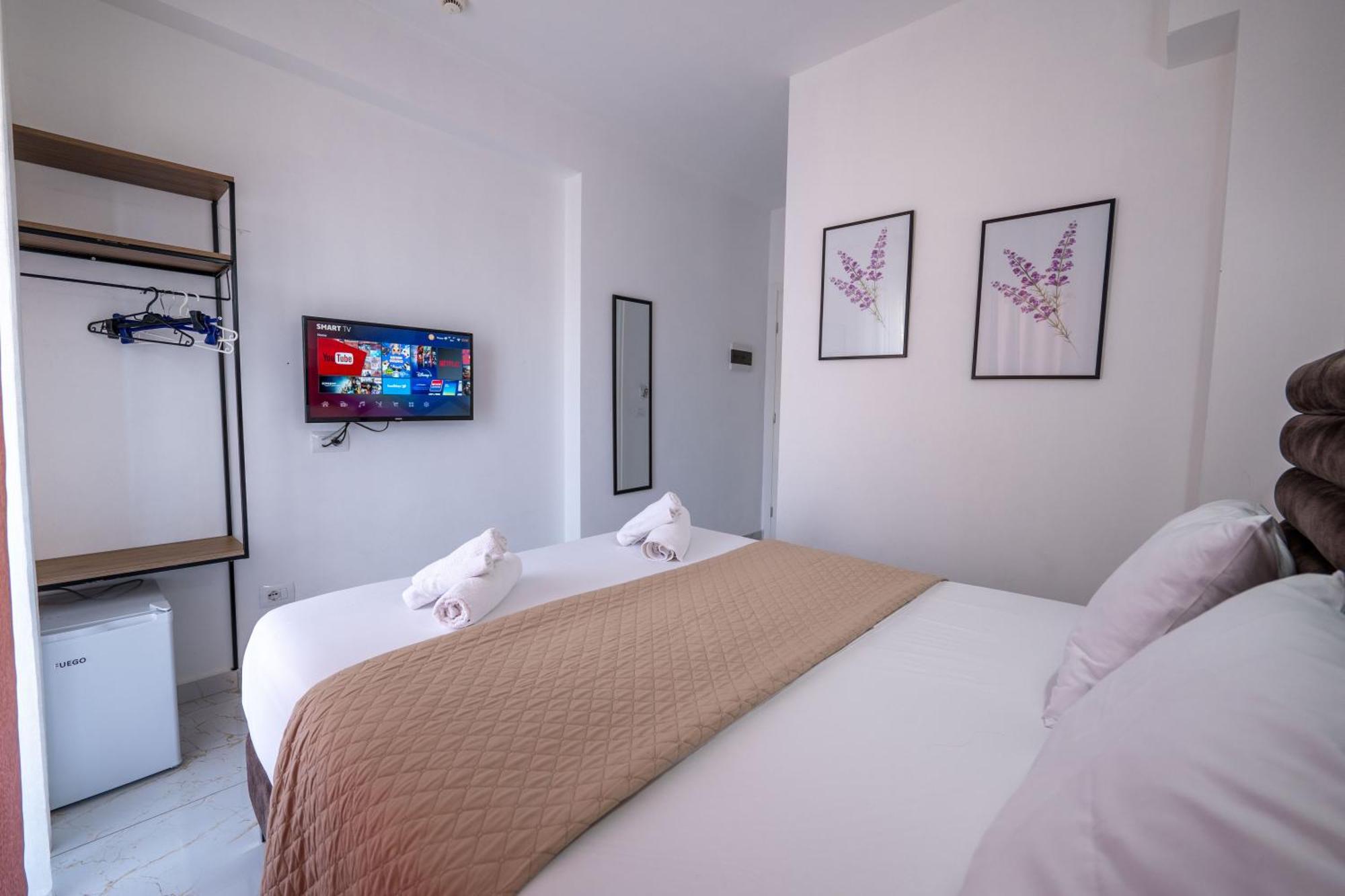 Hotel Elite Sarandë 外观 照片