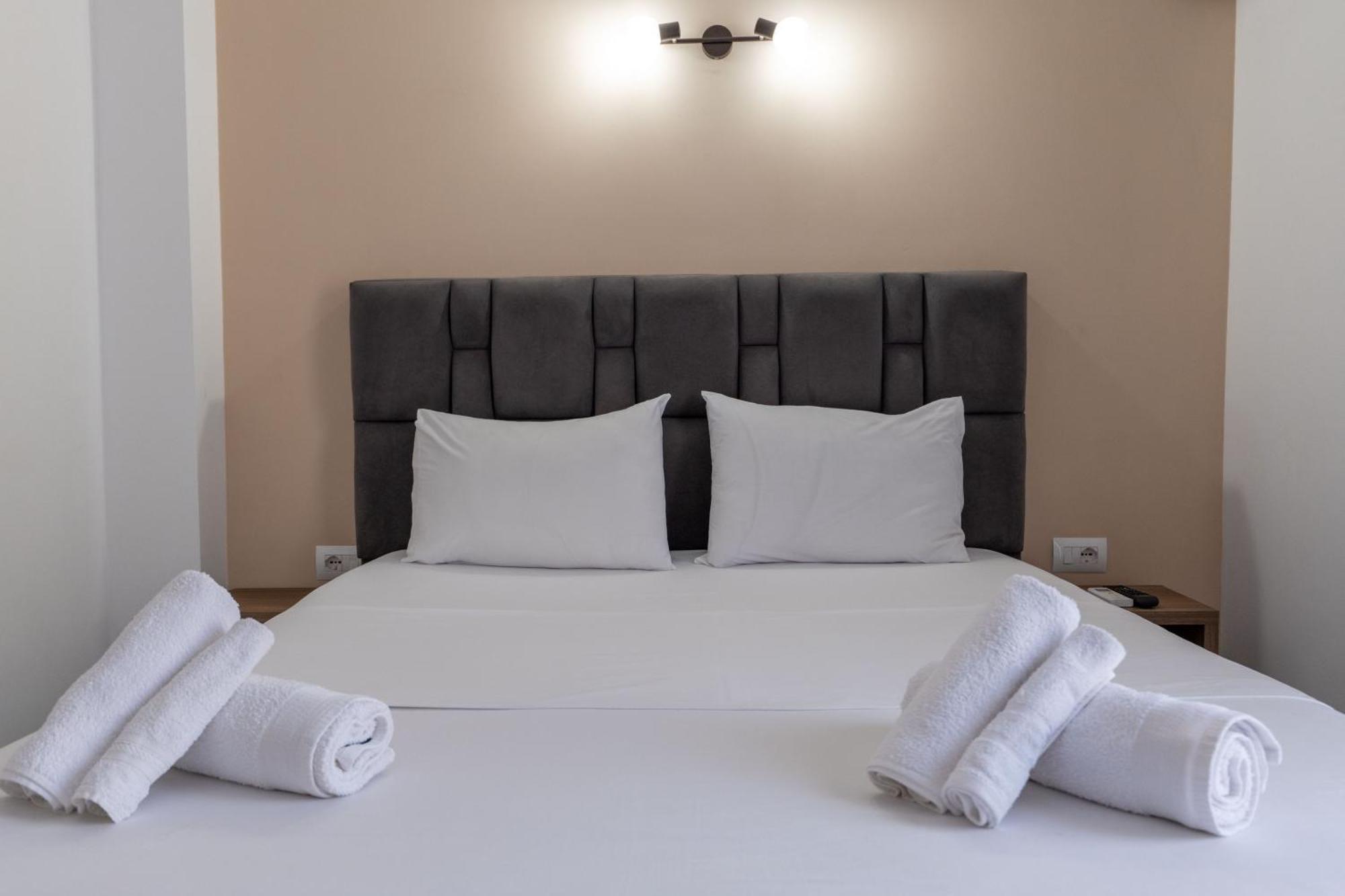 Hotel Elite Sarandë 外观 照片